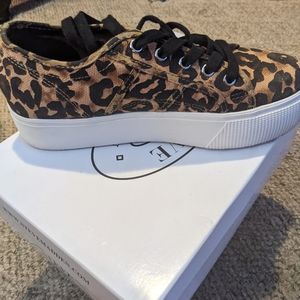 Leopard platform sneakers